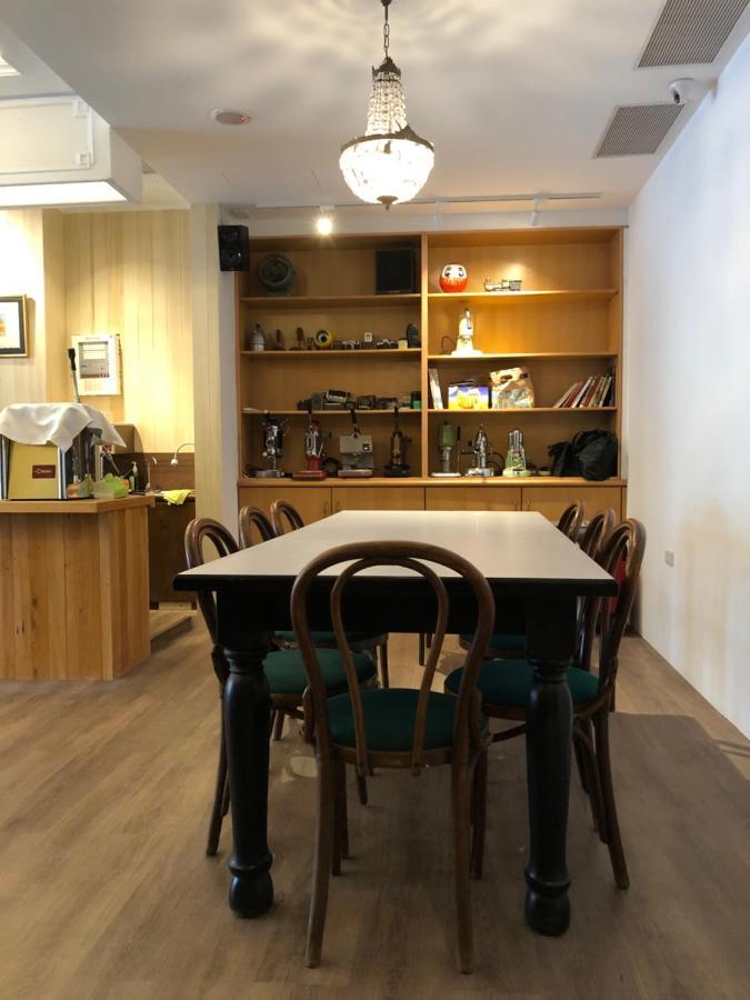 Yoshi Hotel - Tainan Station Branch Εξωτερικό φωτογραφία