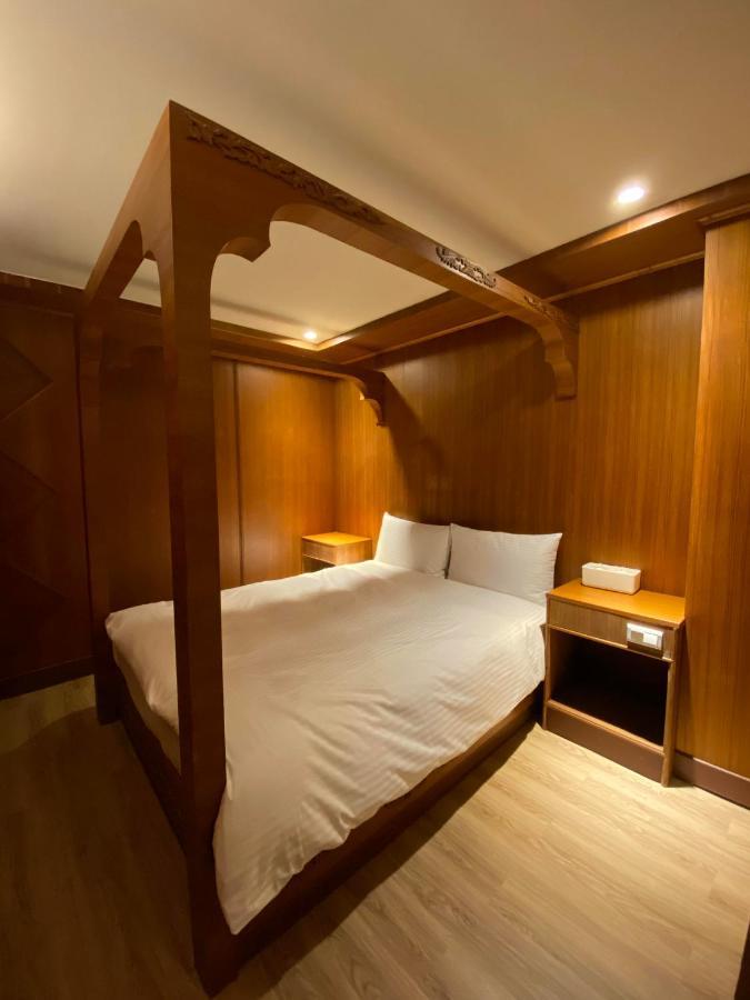 Yoshi Hotel - Tainan Station Branch Εξωτερικό φωτογραφία