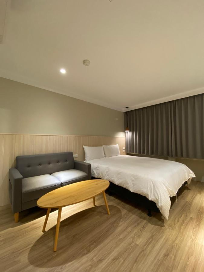 Yoshi Hotel - Tainan Station Branch Εξωτερικό φωτογραφία