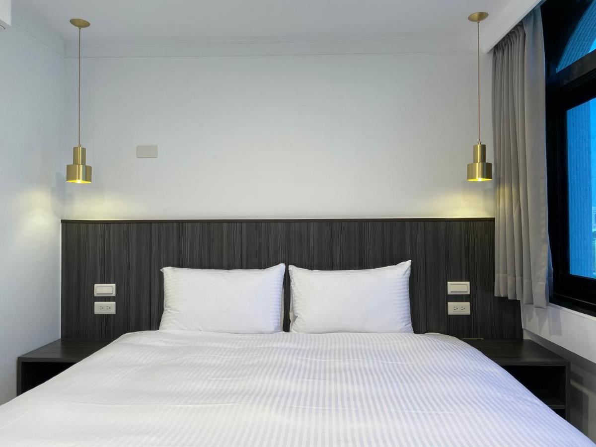 Yoshi Hotel - Tainan Station Branch Εξωτερικό φωτογραφία