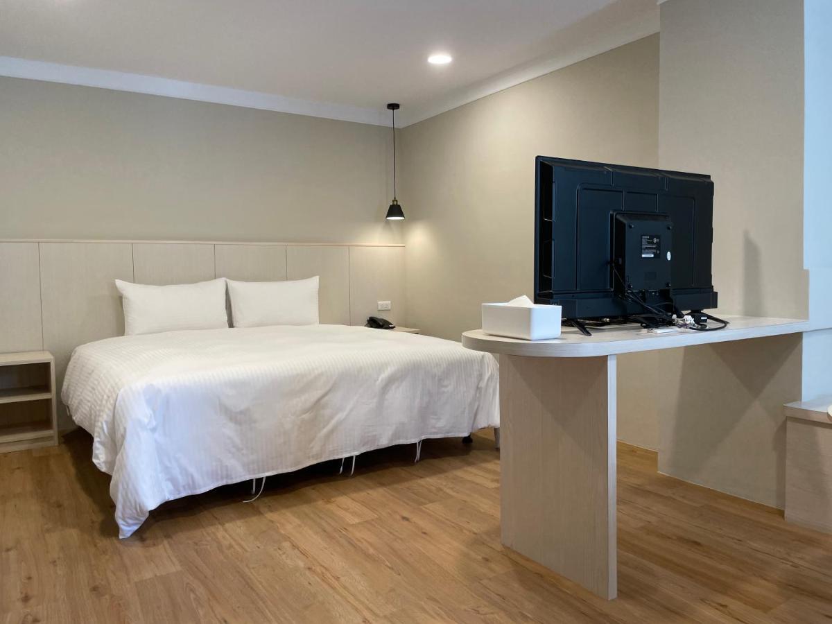 Yoshi Hotel - Tainan Station Branch Εξωτερικό φωτογραφία