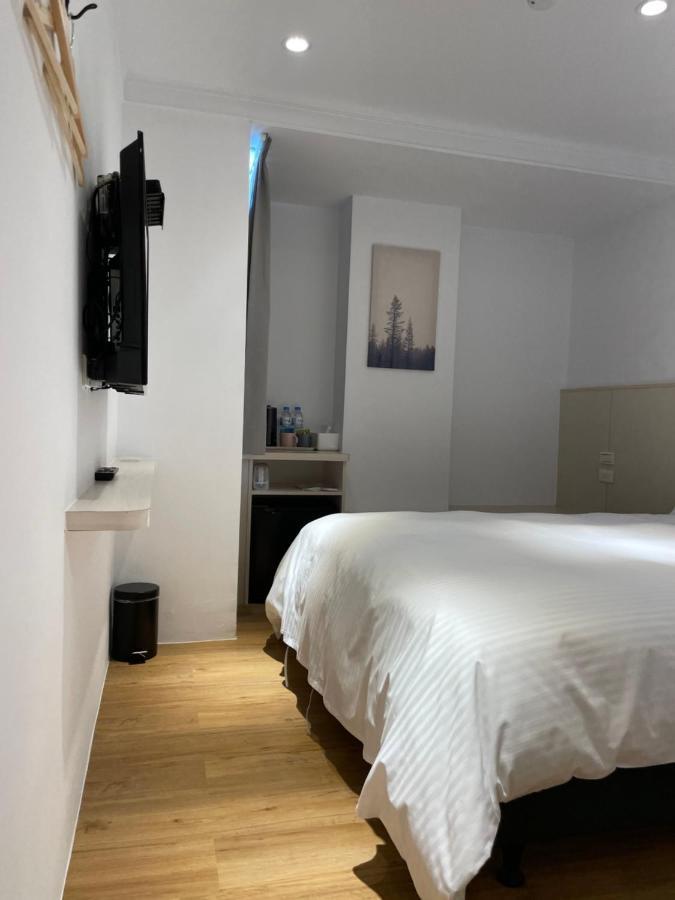 Yoshi Hotel - Tainan Station Branch Εξωτερικό φωτογραφία