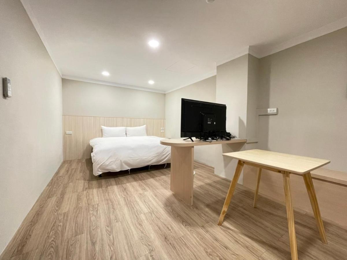 Yoshi Hotel - Tainan Station Branch Εξωτερικό φωτογραφία