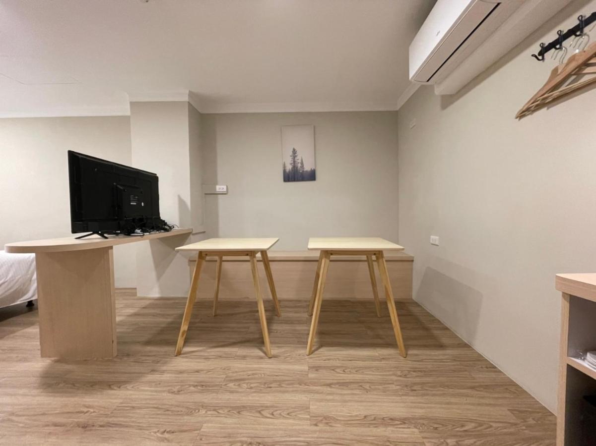 Yoshi Hotel - Tainan Station Branch Εξωτερικό φωτογραφία