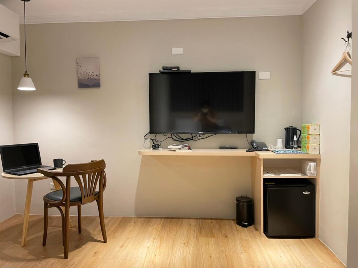 Yoshi Hotel - Tainan Station Branch Εξωτερικό φωτογραφία