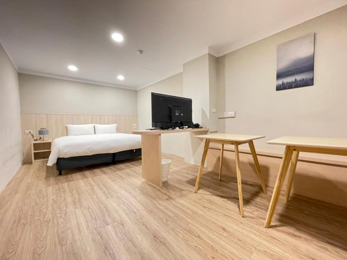 Yoshi Hotel - Tainan Station Branch Εξωτερικό φωτογραφία