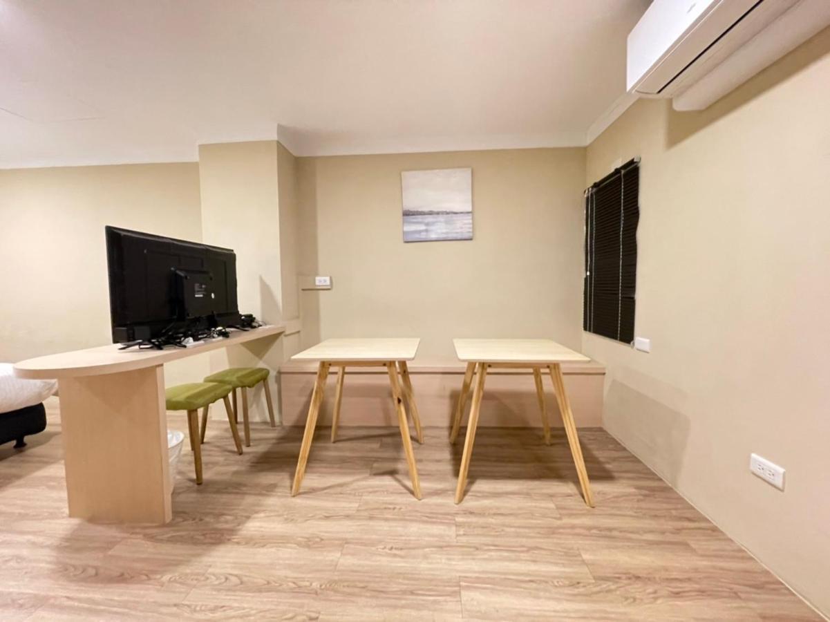 Yoshi Hotel - Tainan Station Branch Εξωτερικό φωτογραφία
