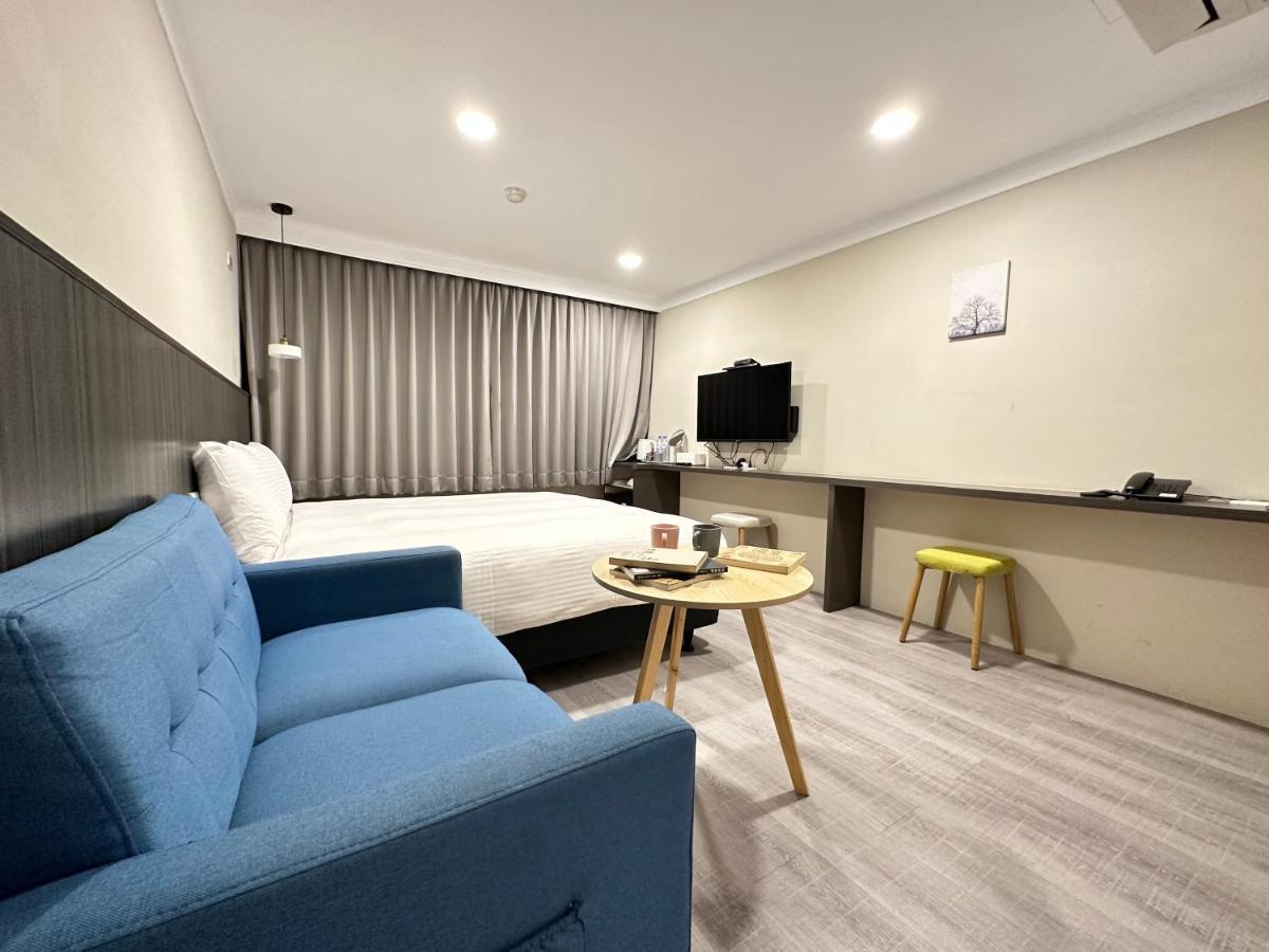 Yoshi Hotel - Tainan Station Branch Εξωτερικό φωτογραφία
